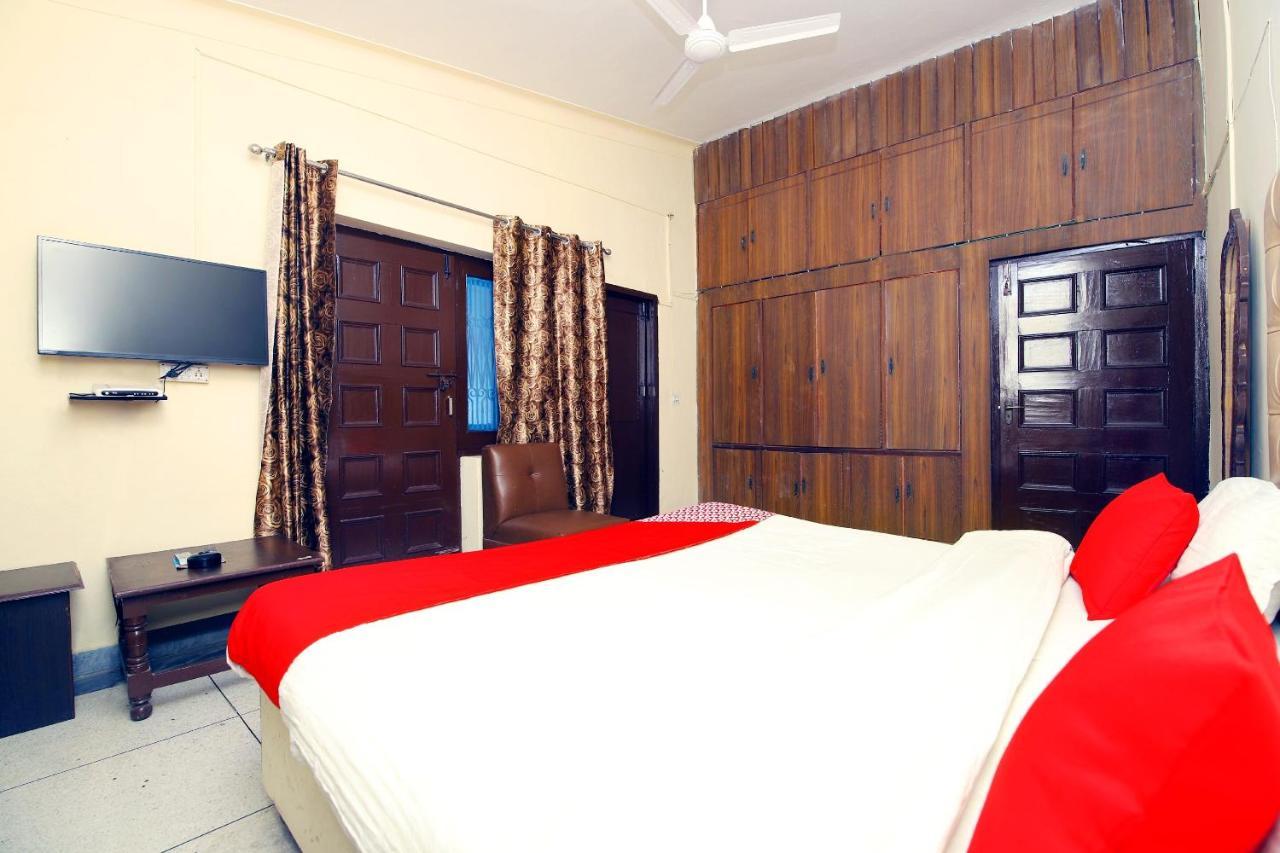 Oyo 8670 Hotel Usha Palace Mussoorie Exterior foto