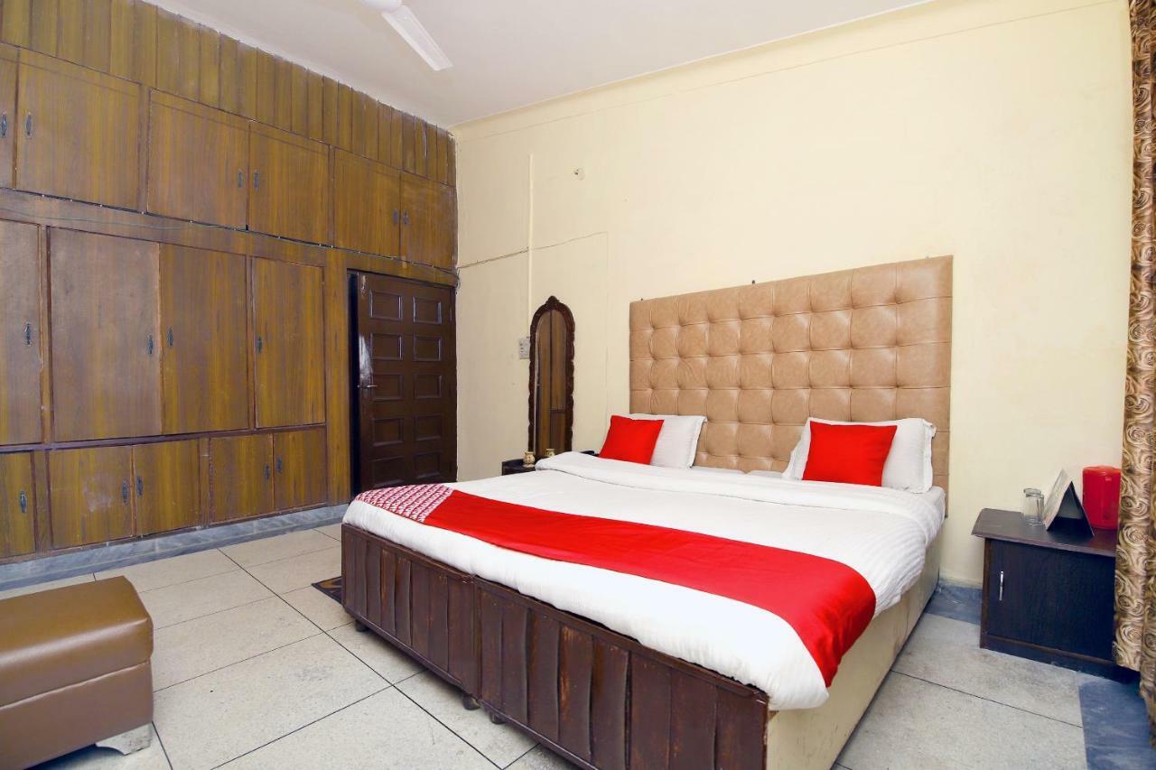 Oyo 8670 Hotel Usha Palace Mussoorie Exterior foto