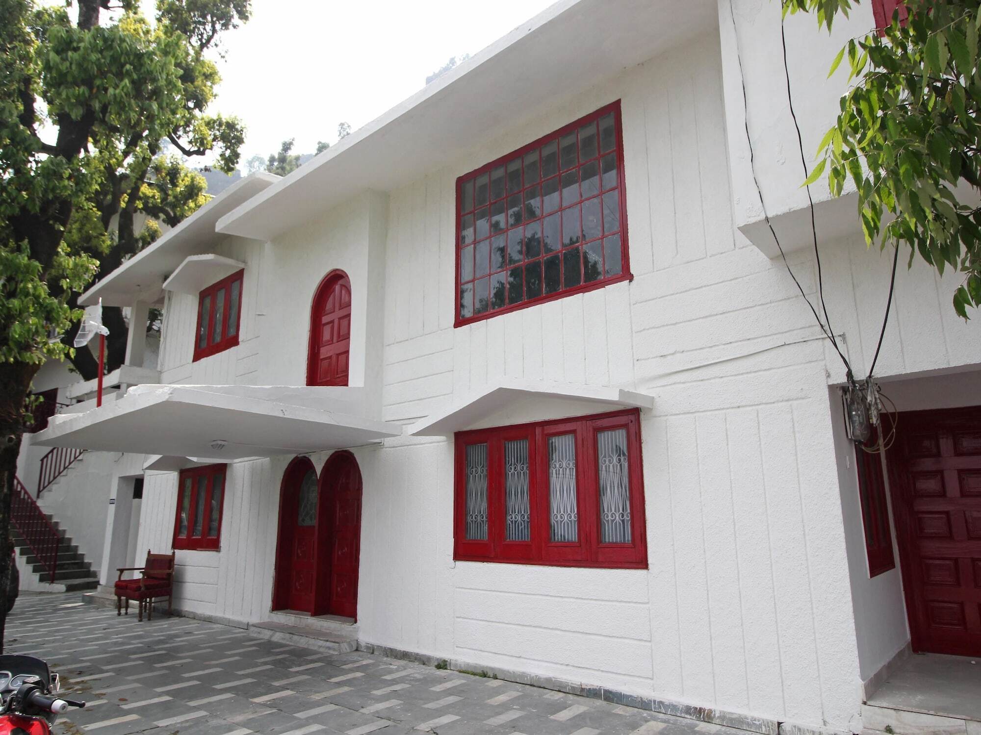 Oyo 8670 Hotel Usha Palace Mussoorie Exterior foto